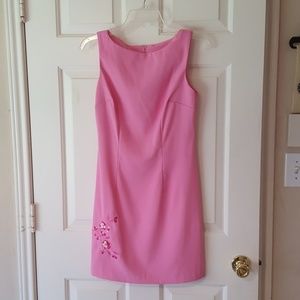 Vintage dress never been worn. Like new no stains.